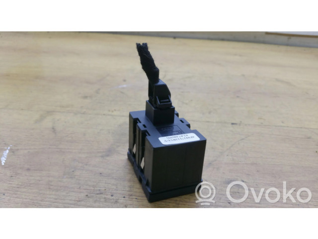 Включатель регулировки освещения панели