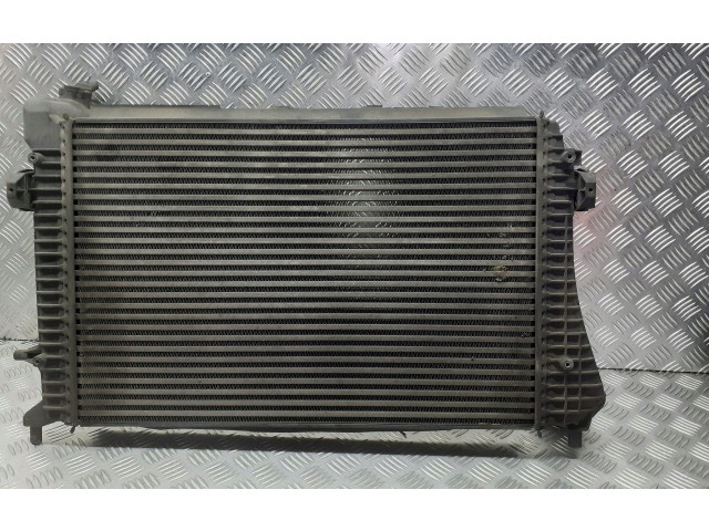 Интеркулер  3C0145803   Volkswagen PASSAT B6 