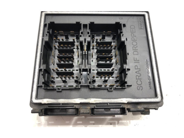 Блок предохранителей  JX6T-14D068-BE   Ford Focus    