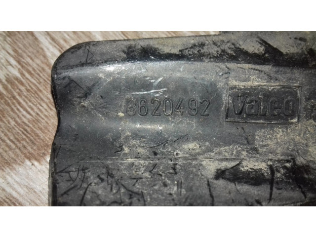 Деталь передней фары