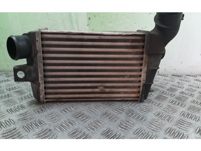 Интеркулер 46744880 Alfa Romeo 166