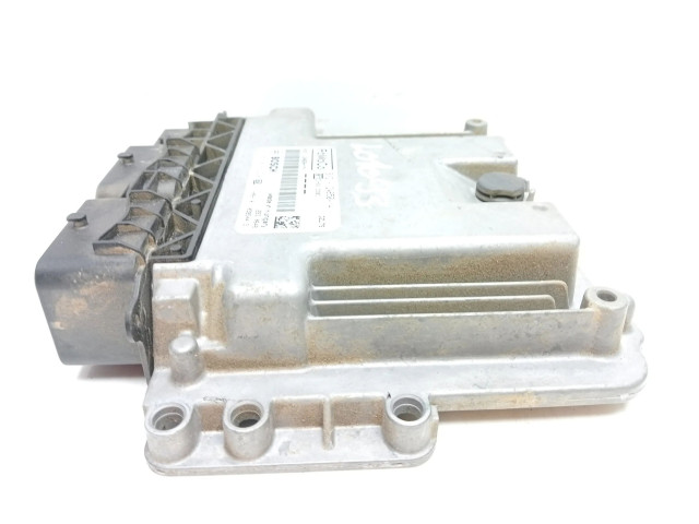 Блок управления двигателя 0281018239, BV2112A650YA Ford Fiesta KVJA