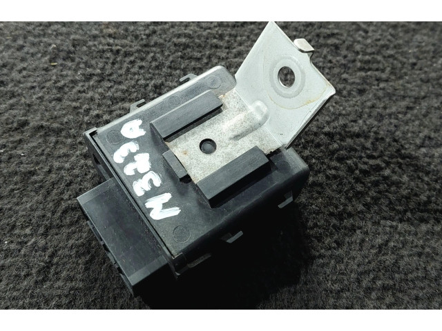 Блок управления    Mazda 323 F