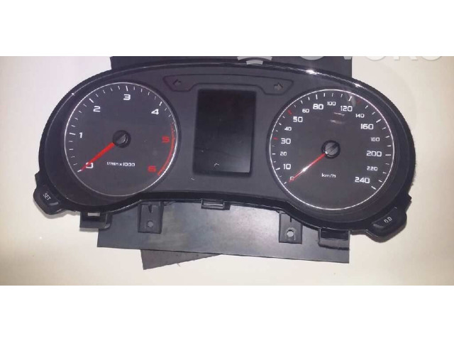 Панель приборов Audi A1