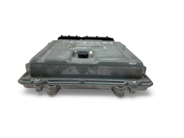 Блок управления двигателем Блок управления 31336983, 0281018414   Volvo V70