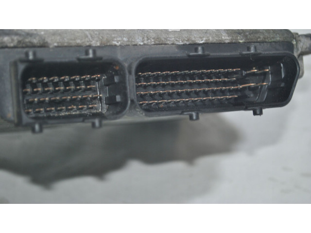 Блок управления двигателя 06A906018FH, 0261206266   Skoda Octavia Mk1 (1U)