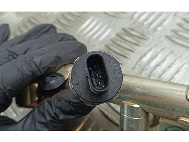 Топливная рампа K2GE9F797CA   Lincoln Corsair  