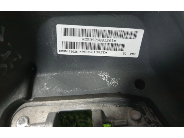 Руль Peugeot 5008   -  года 96866138ZE      