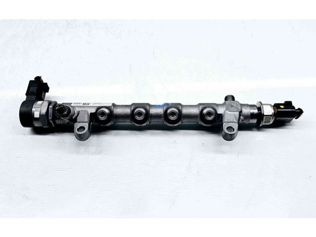 Топливная рампа 03L130089Q   Audi A5 Sportback 8TA  