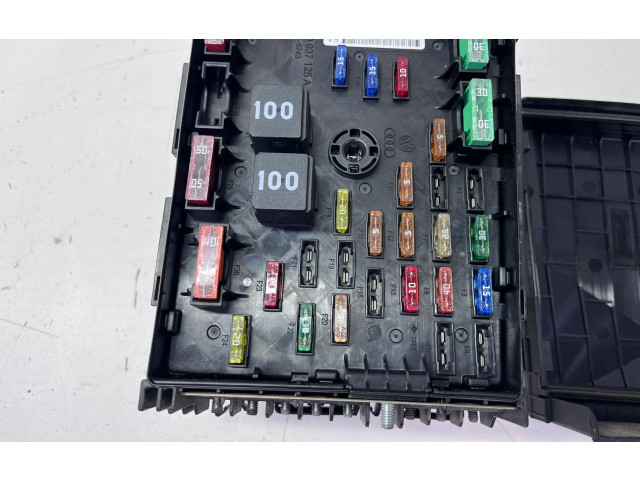   Pojistková skříňka 5N0937808   Volkswagen Tiguan 2013