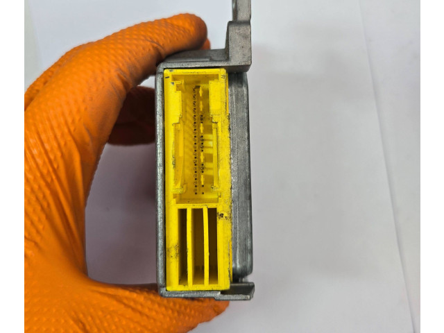 Блок подушек безопасности 8200375761, 050857008 Renault Clio I