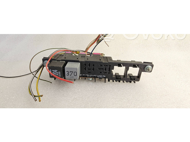 Блок предохранителей 8L0941822A, 696083000 Audi A3 S3 8L