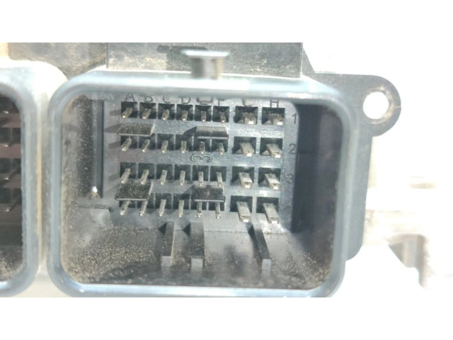Блок управления двигателя 0281032215 Dacia Dokker