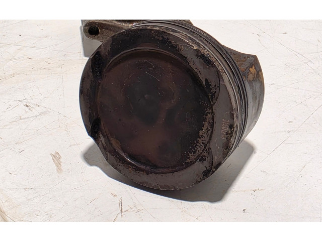  Поршень с шатуном  31401210  Volvo XC60  