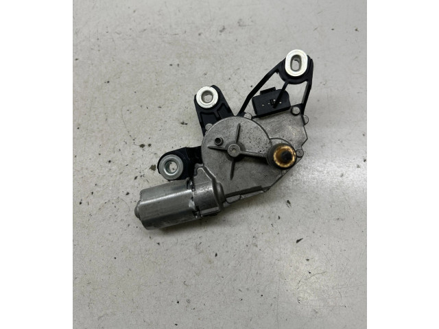 Моторчик заднего дворника 1T0955711, 0390201598 Volkswagen Touran I