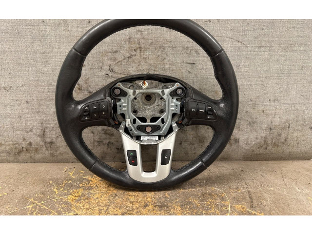 Руль KIA Sportage  2011 - 2016 года 561103U750EQ      