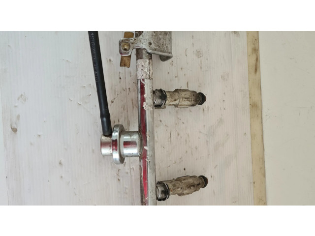 Vstřikovač LF0110150 Ford Mondeo Mk III pro benzínový motor 1.8