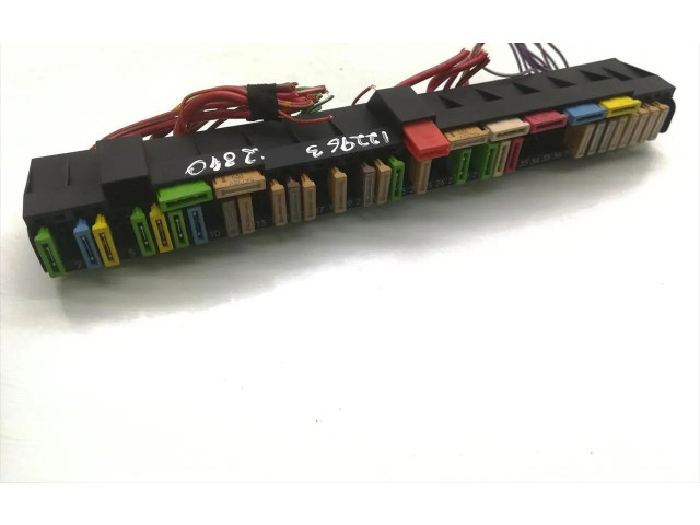 Pojistková skříňka BMW 5 E39 1998