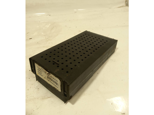 Блок предохранителей  8688153, 8688153   Volvo V70    