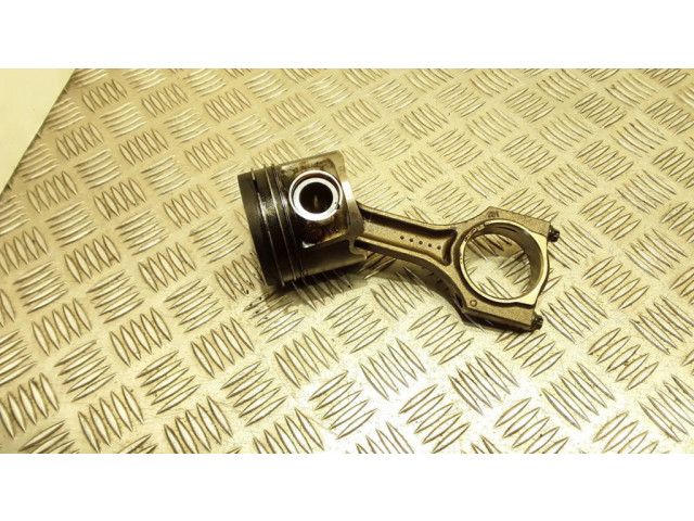 Píst 1911006052, 19B006052B BMW 7 F01 F02 F03 F04 pro naftový motor 3.0 N57