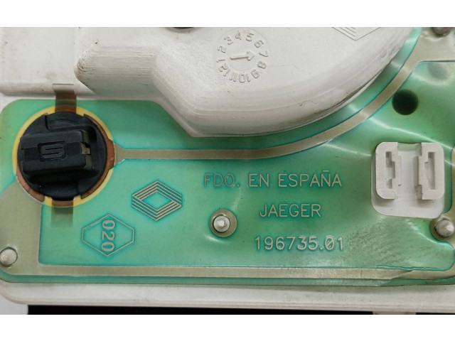 Панель приборов 19673501   Renault Clio I       