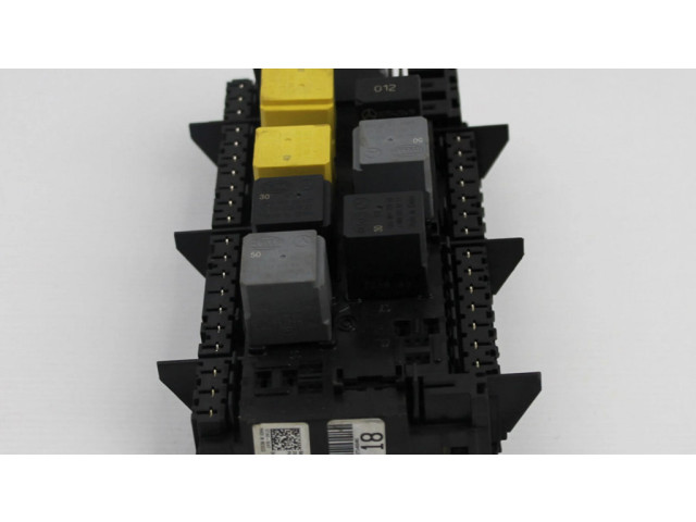 Pojistková skříňka A1669068201 Mercedes-Benz GL X166 2015