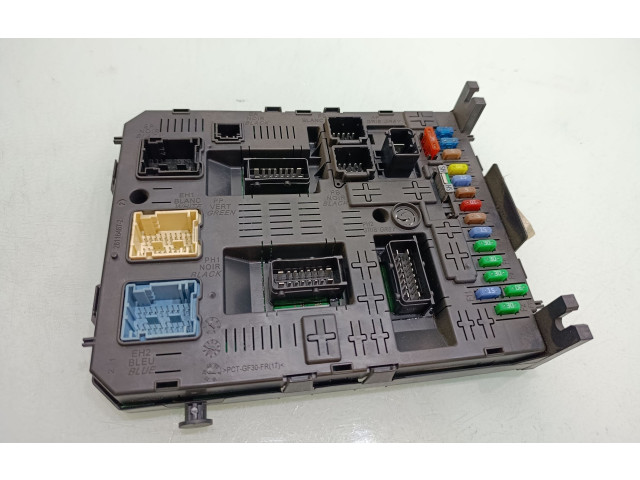 Блок предохранителей 966689568002 Citroen C5