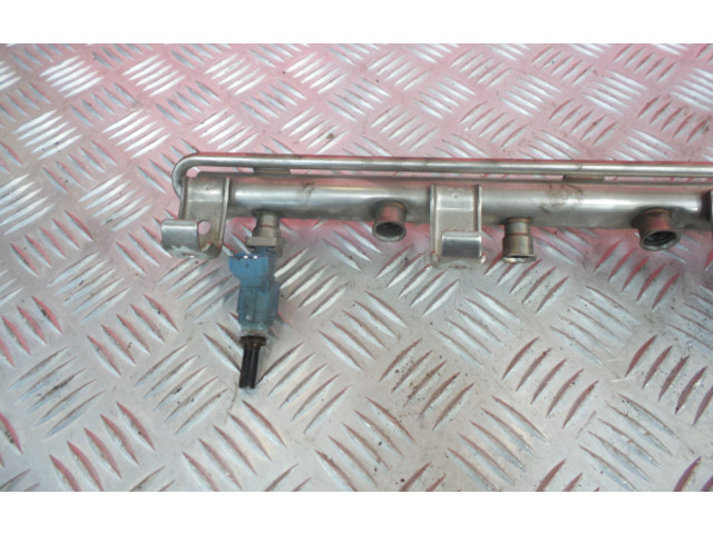 Vstřikovací lišta 022133315L, 568 Volkswagen Phaeton