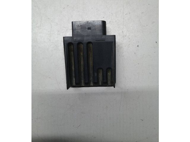 Блок управления топливного насоса 3Q0906121B Skoda Kodiaq