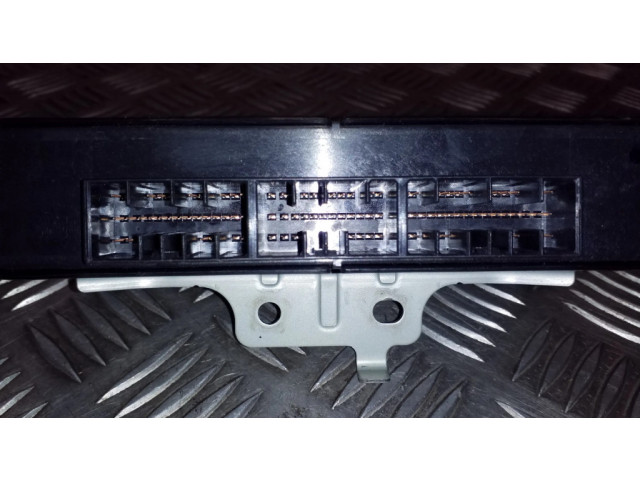 Блок управления 88281AG040 Subaru Outback