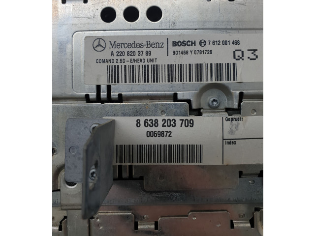 Радио/ проигрыватель CD/DVD / навигация