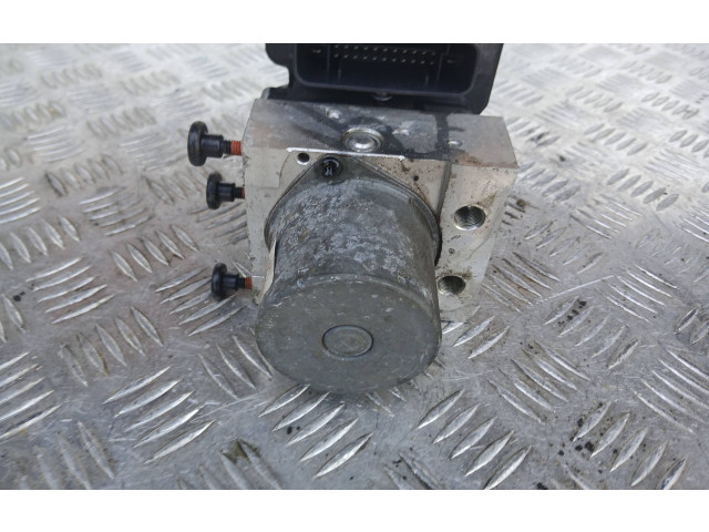 Блок АБС 6158945200   KIA  Ceed  2012 - 2018 года