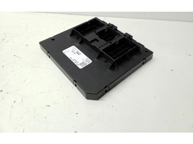 Píst 5Q0937087, 5Q0937087BA   Volkswagen Tiguan Allspace  pro benzínový motor 2.0  