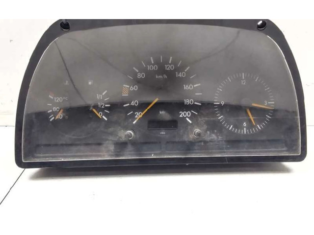 Přístrojová deska Mercedes-Benz Vito Viano W638 1999 110008850019