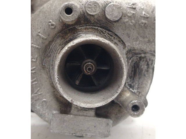 Pojistková skříňka Турбина Audi A6 S6 C4 4A 1995