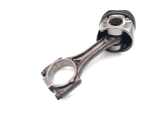 Píst AVB Audi A4 S4 B6 8E 8H