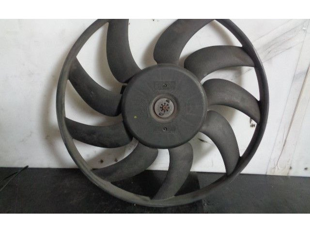 Вентилятор радиатора     M136317    Audi Q5 SQ5 