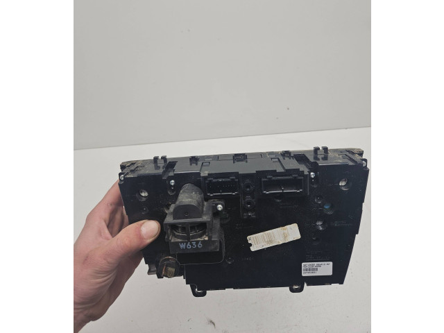 Блок управления климат-контролем 30710682, 06W41E02   Volvo XC90