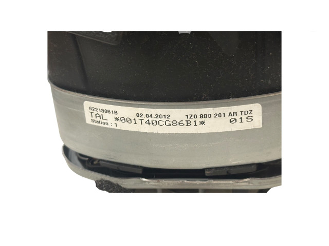 Подушка безопасности водителя 1Z0880201AR   Skoda Yeti (5L)