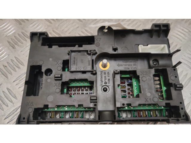 Pojistková skříňka 9357891 BMW 7 G11 G12 2017