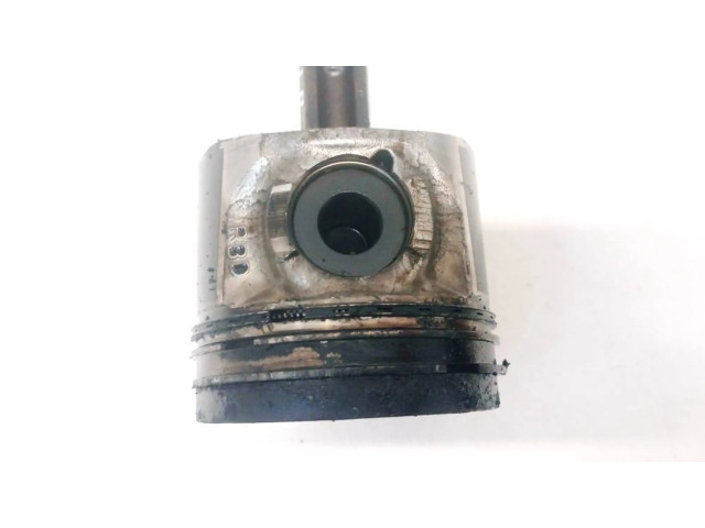 Поршень с шатуном Honda FR-V для дизельного двигателя 2.2