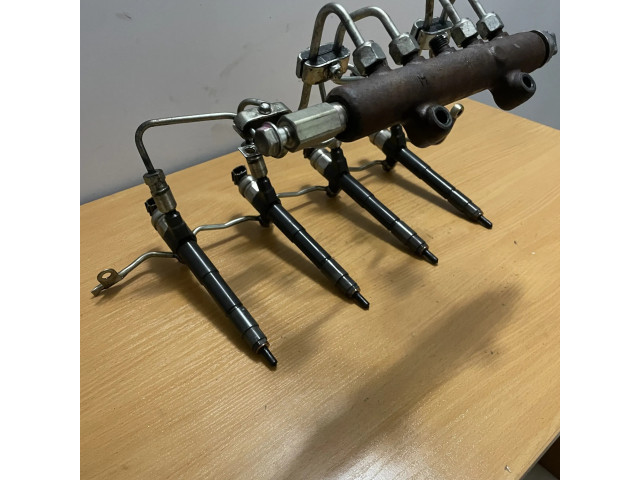 Vstřikovač 1465A351, 2950500560 Mitsubishi Pajero pro naftový motor 3.2