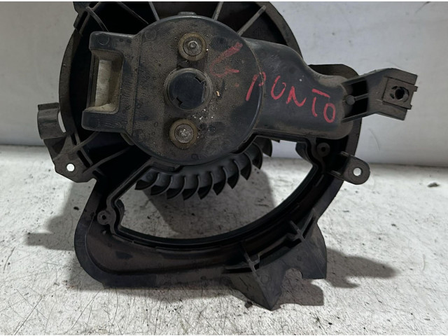 Вентилятор печки       Fiat Grande Punto