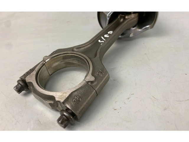 Píst 02606LJ1, 4202606LJ1 Audi A3 S3 8V DNUE