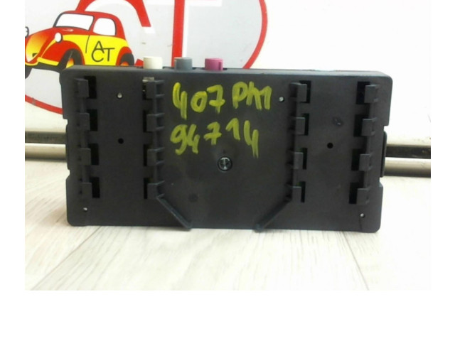 Звукоусилитель     Peugeot 407  -  года