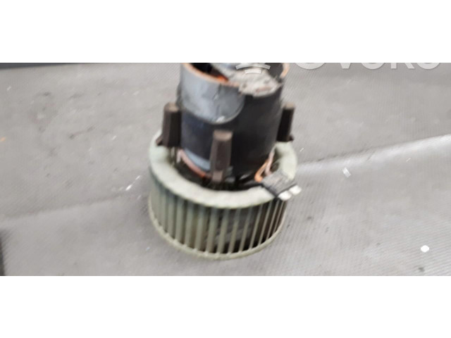 Вентилятор печки    17360031   Opel Meriva A