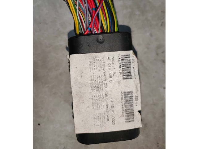 Блок предохранителей    Volkswagen Transporter - Caravelle T5    