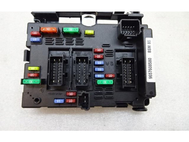 Pojistková skříňka Řídící jednotka BSM 9657608580   Citroen Berlingo 2005
