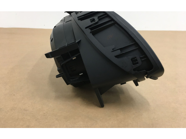 Панель приборов 3V0920941A, VD1048270 Skoda Superb B8 (3V)