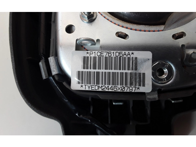 Подушка безопасности водителя P1CE761D5AA Jeep Grand Cherokee (WK)